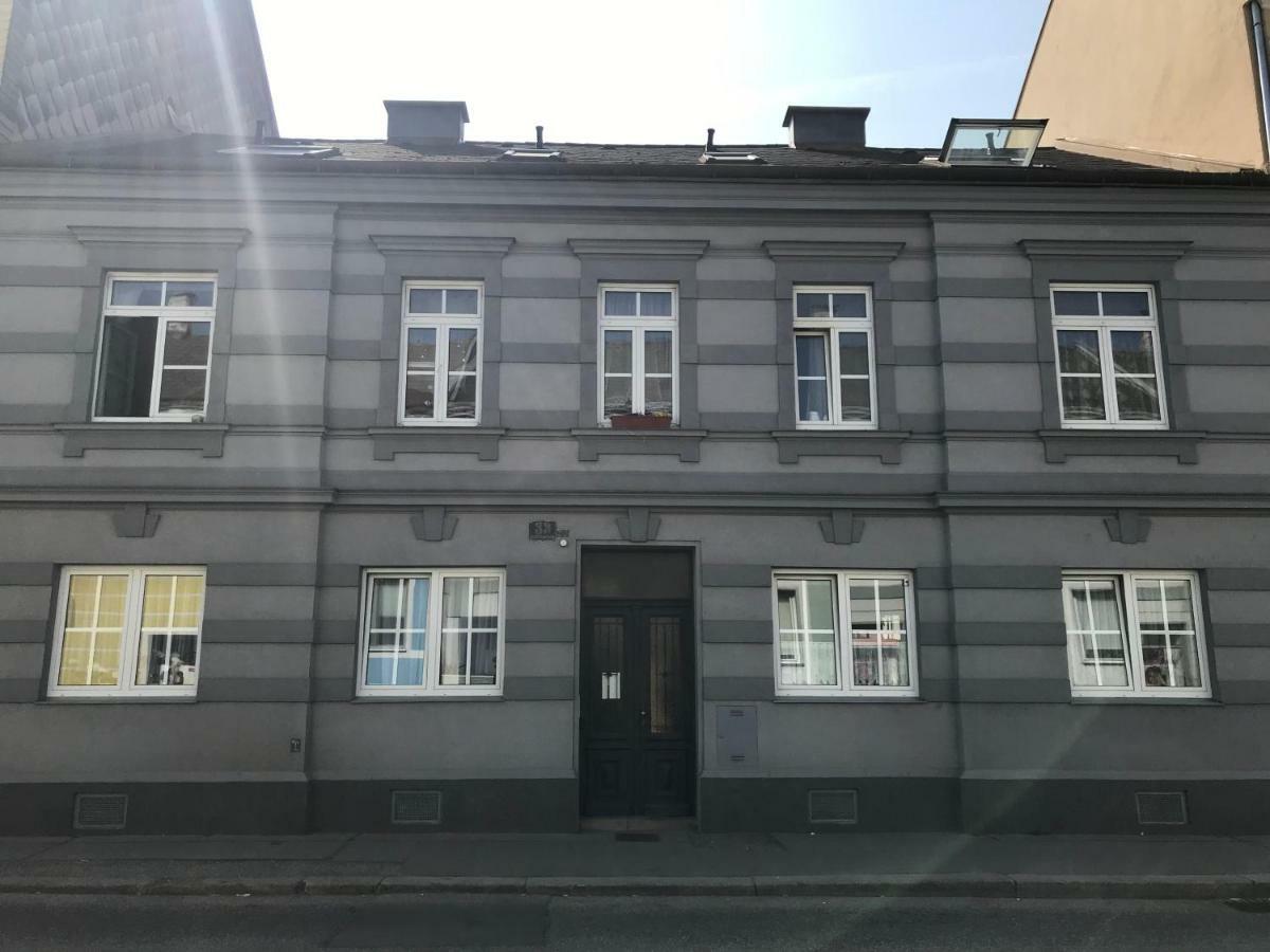 Ferienwohnung Skyview Studio Stp St. Pölten Exterior foto