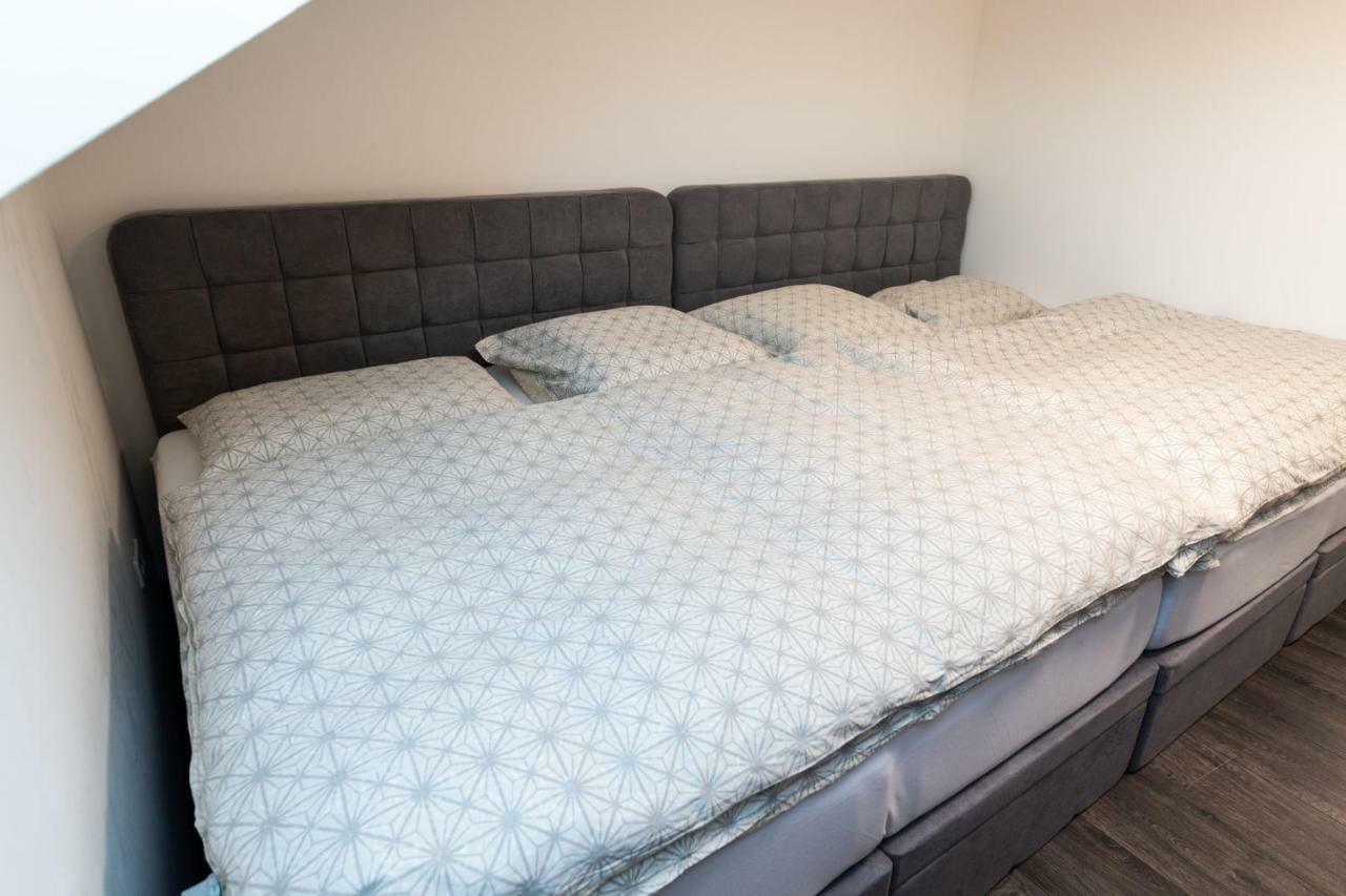 Ferienwohnung Skyview Studio Stp St. Pölten Exterior foto