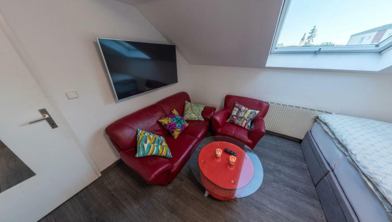 Ferienwohnung Skyview Studio Stp St. Pölten Exterior foto